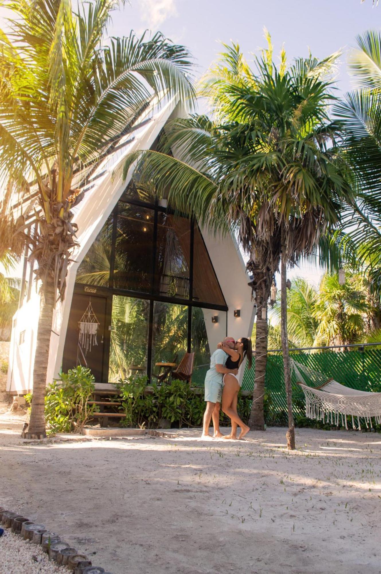 Xtambaa Cabins & Spa Only Adults El Cuyo Exterior foto
